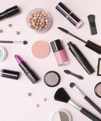 make up products manufacturer