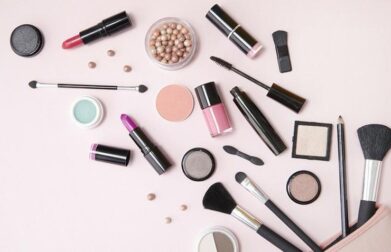 make up products manufacturer